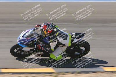 media/Nov-06-2023-Moto Forza (Mon) [[ce023d0744]]/2-Advanced Group/Session 2 (Bowl Speed Pans)/